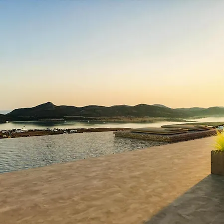 Splendid 2 Bedrooms Zeus Beautiful Sea Views Private Infinity Pool Agios Georgios Villa *